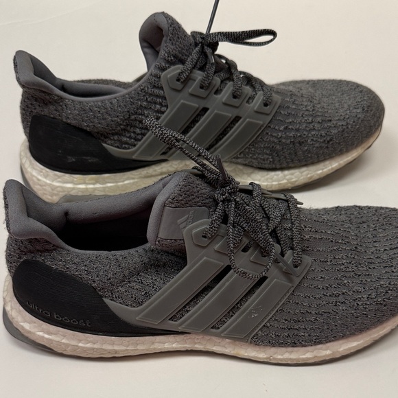 Men's Adidas Ultraboost, Charcoal Gray - Picture 6 of 10